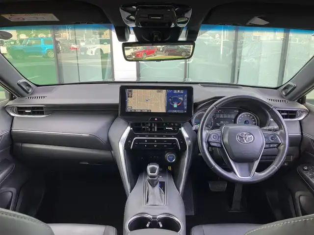 トヨタ ハリアー ハイブリッド Z 香川県 2021(令3)年 5.9万km プレシャスブラックパール 純正12.3インチディスプレイオーディオ/プレミアムサウンドJBL/Bluetooth/フルセグTV/運転席パワーシート/ハンズフリーパワーバックドア/バックカメラ/ビルトインETC2.0/セーフティセンス/・プリクラッシュセーフティ/・レーントレーシングアシスト/・レーダークルーズコントロール/・アダプティブハイビームシステム/・ロードサインアシスト/ブラインドスポットモニター/クリアランスソナー/LEDヘッドランプ/オートライト/オートエアコン/デジタルインナーミラー/置くだけ充電/ヘッドアップディスプレイ/オートブレーキホールド/本革巻きステアリング/ステアリングスイッチ/純正19インチアルミホイール/モデリスタエアロ/スマートキー/スマートエントリー/スタートシステム