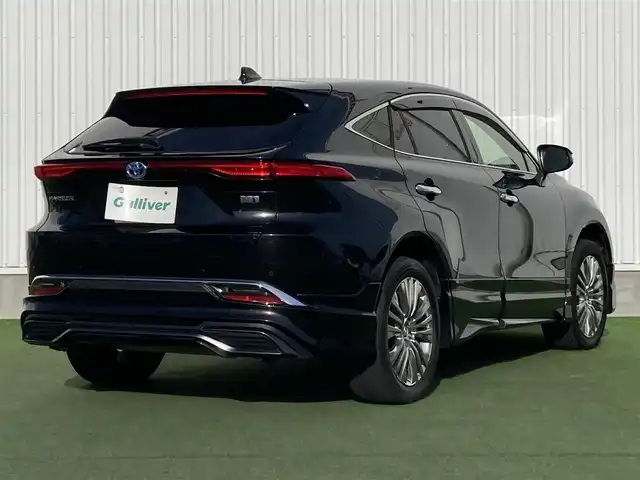 トヨタ ハリアー ハイブリッド Z 香川県 2021(令3)年 5.9万km プレシャスブラックパール 純正12.3インチディスプレイオーディオ/プレミアムサウンドJBL/Bluetooth/フルセグTV/運転席パワーシート/ハンズフリーパワーバックドア/バックカメラ/ビルトインETC2.0/セーフティセンス/・プリクラッシュセーフティ/・レーントレーシングアシスト/・レーダークルーズコントロール/・アダプティブハイビームシステム/・ロードサインアシスト/ブラインドスポットモニター/クリアランスソナー/LEDヘッドランプ/オートライト/オートエアコン/デジタルインナーミラー/置くだけ充電/ヘッドアップディスプレイ/オートブレーキホールド/本革巻きステアリング/ステアリングスイッチ/純正19インチアルミホイール/モデリスタエアロ/スマートキー/スマートエントリー/スタートシステム