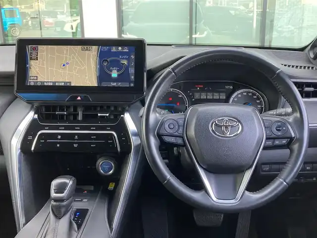 トヨタ ハリアー ハイブリッド Z 香川県 2021(令3)年 5.9万km プレシャスブラックパール 純正12.3インチディスプレイオーディオ/プレミアムサウンドJBL/Bluetooth/フルセグTV/運転席パワーシート/ハンズフリーパワーバックドア/バックカメラ/ビルトインETC2.0/セーフティセンス/・プリクラッシュセーフティ/・レーントレーシングアシスト/・レーダークルーズコントロール/・アダプティブハイビームシステム/・ロードサインアシスト/ブラインドスポットモニター/クリアランスソナー/LEDヘッドランプ/オートライト/オートエアコン/デジタルインナーミラー/置くだけ充電/ヘッドアップディスプレイ/オートブレーキホールド/本革巻きステアリング/ステアリングスイッチ/純正19インチアルミホイール/モデリスタエアロ/スマートキー/スマートエントリー/スタートシステム