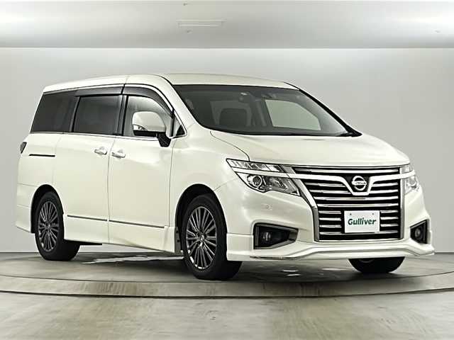 日産 エルグランド 250HWS S アーバンクロム 愛知県 2019(令1)年 3.6万km ブリリアントホワイトパール 禁煙車/純正9インチナビ/（CD/DVD/Bluetooth/フルセグTV)/バックカメラ/衝突軽減ブレーキ/レーンキープアシスト/追従式クルーズコントロール/オートマチックハイビーム/クリアランスソナー/ETC/ドライブレコーダー/両側パワースライドドア/オットマン/LEDヘッドライト/純正アルミホイール/スマートキー/プッシュスタート/横滑り防止装置