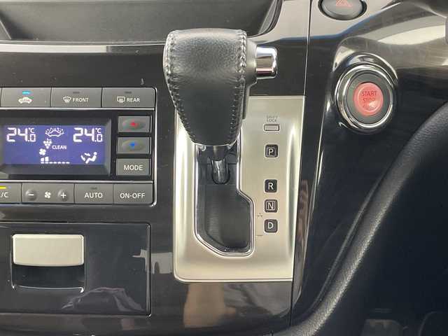 日産 エルグランド 250HWS S アーバンクロム 愛知県 2019(令1)年 3.6万km ブリリアントホワイトパール 禁煙車/純正9インチナビ/（CD/DVD/Bluetooth/フルセグTV)/バックカメラ/衝突軽減ブレーキ/レーンキープアシスト/追従式クルーズコントロール/オートマチックハイビーム/クリアランスソナー/ETC/ドライブレコーダー/両側パワースライドドア/オットマン/LEDヘッドライト/純正アルミホイール/スマートキー/プッシュスタート/横滑り防止装置