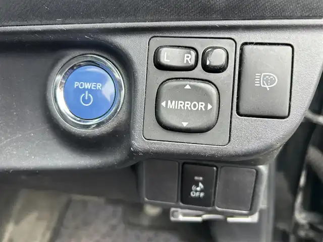 トヨタ アクア G 宮崎県 2012(平24)年 9.5万km ブラックマイカ /ナビ(NHZN-W61G)//TV/CD/DVD/Bluetooth//バックカメラ//ETC//オートライト//フォグライト//純正フロアマット//ドアバイザー//プッシュスタート//電格ウィンカーミラー//ステアリングスイッチ