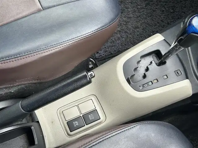 トヨタ アクア G 宮崎県 2012(平24)年 9.5万km ブラックマイカ /ナビ(NHZN-W61G)//TV/CD/DVD/Bluetooth//バックカメラ//ETC//オートライト//フォグライト//純正フロアマット//ドアバイザー//プッシュスタート//電格ウィンカーミラー//ステアリングスイッチ