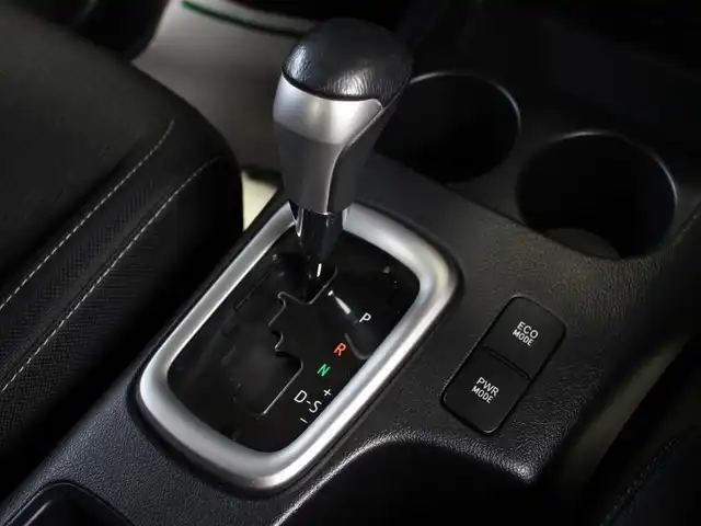 トヨタ ハイラックス Z 愛知県 2021(令3)年 4.7万km アティチュードブラックマイカ スマートキー＆プッシュスタート/純正SDナビ/ワンセグTV/CD/Bluetoothオーディオ/バックカメラ/ETC/社外トノカバー（三つ折りタイプ）/JAOSフロントコイル（純正あり）/純正LEDヘッドランプ/純正LEDフォグランプ/純正17インチアルミホイール/プリクラッシュセーフティ/レーンデパーチャーアラート/クリアランスソナー/レーダークルーズコントロール/ダウンヒルアシストコントロール/アクセサリーソケット/リアデフロック/車両取説/ナビ取説/新車時保証書/スペアキーあり