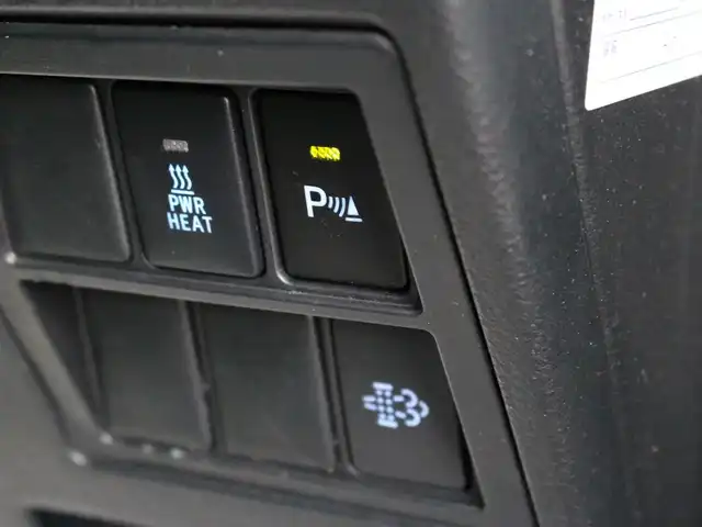 トヨタ ハイラックス Z 愛知県 2021(令3)年 4.7万km アティチュードブラックマイカ スマートキー＆プッシュスタート/純正SDナビ/ワンセグTV/CD/Bluetoothオーディオ/バックカメラ/ETC/社外トノカバー（三つ折りタイプ）/JAOSフロントコイル（純正あり）/純正LEDヘッドランプ/純正LEDフォグランプ/純正17インチアルミホイール/プリクラッシュセーフティ/レーンデパーチャーアラート/クリアランスソナー/レーダークルーズコントロール/ダウンヒルアシストコントロール/アクセサリーソケット/リアデフロック/車両取説/ナビ取説/新車時保証書/スペアキーあり