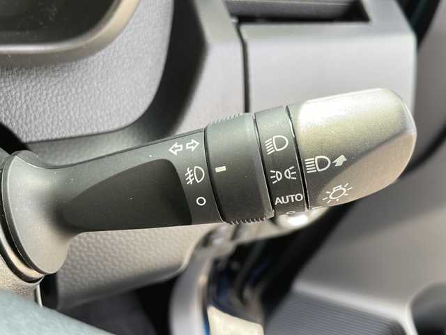 トヨタ ルーミー カスタムG 福島県 2020(令2)年 1.6万km レーザーブルークリスタルシャイン スマアシ　純正９型ナビ　前後別再生機能付フリップダウンモニター　ＤＶＤ再生　両側パワスラ　シートヒーター　キャンセラー付フルセグ　エアロ　バックＣ　クルコン　ビルドインＥＴＣ　ドラレコ　スペアキー