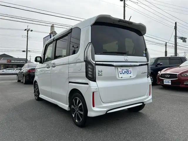 ホンダ Ｎ ＢＯＸ カスタム G L ホンダセンシング 群馬県 2019(平31)年 12.3万km プラチナホワイトパール (株)IDOMが運営する【じしゃロン伊勢崎店】の自社ローン専用車両になりますこちらは現金またはオートローンご利用時の価格です。自社ローンご希望の方は別途その旨お申付け下さい/ホンダセンシング/純正メモリーナビゲーション/バックカメラ/CD/DVD/SD/BT/DTV/USB/ETC/左パワースラアイドドア/オートライト/ドアバイザー/純正フロアマット
