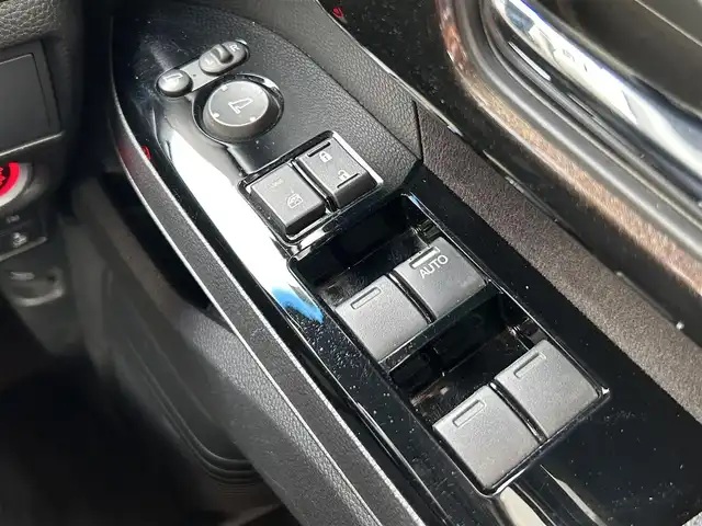ホンダ Ｎ ＢＯＸ カスタム G L ホンダセンシング 群馬県 2019(平31)年 12.3万km プラチナホワイトパール (株)IDOMが運営する【じしゃロン伊勢崎店】の自社ローン専用車両になりますこちらは現金またはオートローンご利用時の価格です。自社ローンご希望の方は別途その旨お申付け下さい/ホンダセンシング/純正メモリーナビゲーション/バックカメラ/CD/DVD/SD/BT/DTV/USB/ETC/左パワースラアイドドア/オートライト/ドアバイザー/純正フロアマット