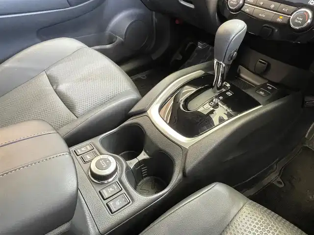 日産 エクストレイル 20Xi 岩手県 2019(令1)年 3.9万km ダークメタルグレー ４WD/ルーフレール/寒冷地仕様/ハンズフリーパワーバックドア/アラウンドビューモニター/プロパイロット/エマージェンシーブレーキ/踏み間違い衝突防止アシスト/ハイビームアシスト/前後ソナー/ヒルディセントコントロール/横滑り防止装置/オートブレーキホールド/インテリジェントルームミラー/シートヒーター/純正9インチナビ/（CD/DVD/Blu-rayDisc/フルセグ/SD/USB/Bluetooth）/ステアリングスイッチ/ドライブレコーダー/ETC/LEDヘッドライト/純正18インチアルミホイール