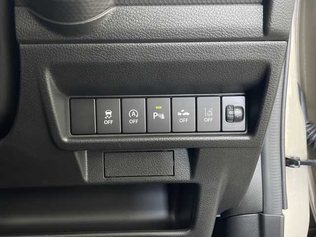 スズキ クロスビー HYBRID MV 秋田県 2024(令6)年 2.6万km キャラバンアイボリーパールメタリック/ホワイト 2トーンルーフ 社外ナビ【FM/AM/BT/CD/DVD】 /フルセグTV /バックカメラ /ETC /クルーズコントロール　/パドルシフト　/アイドリングストップ　/クリアランスソナー　/スマートキー　/プッシュスタート　/ミラーヒーター　　/前席シートヒーター/コーナーセンサー /社外フロアマット/電格ミラー/横滑り防止装置/衝突被害軽減システム/レーンキープアシスト/ライトレベライザー /プッシュスタート /ダウンヒルアシストコントロール/ヒルディセントコントロール/デュアルカメラサポートブレーキ/USBポート/オートエアコン /オートライト/ステアリングリモコン/純正AW