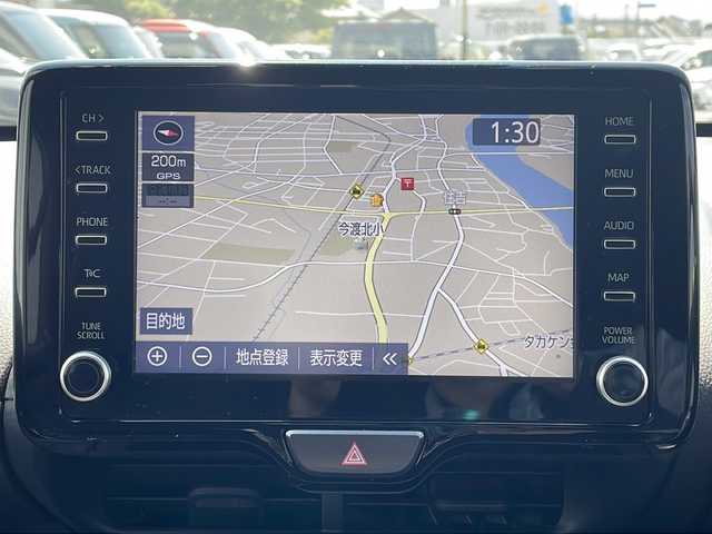 トヨタ ヤリスクロス ハイブリッド Z 岐阜県 2023(令5)年 2.2万km ホワイトパールクリスタルシャイン 純正ナビ　/クルーズコントロール　/前後ドライブレコーダー　/ＥＴＣ　/バックカメラ　/衝突軽減システム　/盗難防止装置　/横滑り防止装置　/レーンキープアシスト　/前後コーナーセンサー　/アイドリングストップ/ＬＥＤヘッドライト　/オートハイビーム/オートライト/スペアキー/プッシュスタート/スマートキー/純正18インチアルミホイール/純正フロアマット