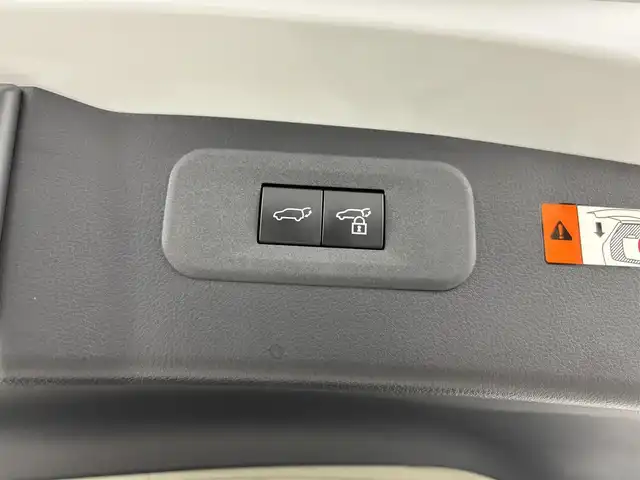 レクサス ＮＸ 450h+ Fスポーツ 埼玉県 2023(令5)年 3.1万km ホワイトノーヴァガラスフレーク ワンオーナー/レクサスセーフティシステム+/・プリクラッシュセーフティ/・レーダークルーズコントロール/・レーントレーシングアシスト/・アダプティブハイビーム/・ブラインドスポットモニター/・パーキングサポートブレーキ/・安心降車アシスト/パノラマルーフ/純正14インチディスプレイオーディオ/（フルセグTV/USB/BT/AM/FM）/パノラミックビューモニター/パワーバックドア/オレンジブレーキキャリパー/TRDドアミラーカバー/ビルトイン2.0ETC/レザーシート/シートヒーター/エアーシート/D席メモリ付パワーシート/D/N席パワーシート/ステアリングヒーター/パドルシフト/革巻きステアリング/ステアリングスイッチ/ヘッドアップディスプレイ/電動パーキングブレーキ/オートホールド/LEDヘッドライト/純正20インチAW