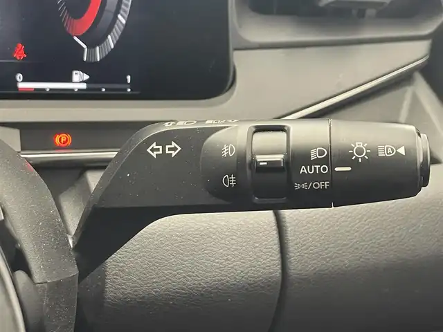 日産 オーラ ニスモ 滋賀県 2022(令4)年 3.7万km スーパーブラック 禁煙車/純正9型ナビ/【フルセグTV/Bluetooth/USB】/インテリジェントアラウンドビューモニター/インテリジェントルームミラー/ワイヤレス充電/ETC2.0/プロパイロット/SOSコール/全方位運転支援システム/・インテリジェントエマージェンシーブレーキ/・前方衝突予測警報/・踏み間違い衝突防止アシスト/・車線逸脱防止支援システム/・車線逸脱警報/・ふらつき警報/・後側方衝突防止支援システム/・後側方車両検知警報/・後退時車両検知警報/ステアリングスイッチ/オートブレーキホールド/電動パーキングブレーキ/LEDライト/スマートキー
