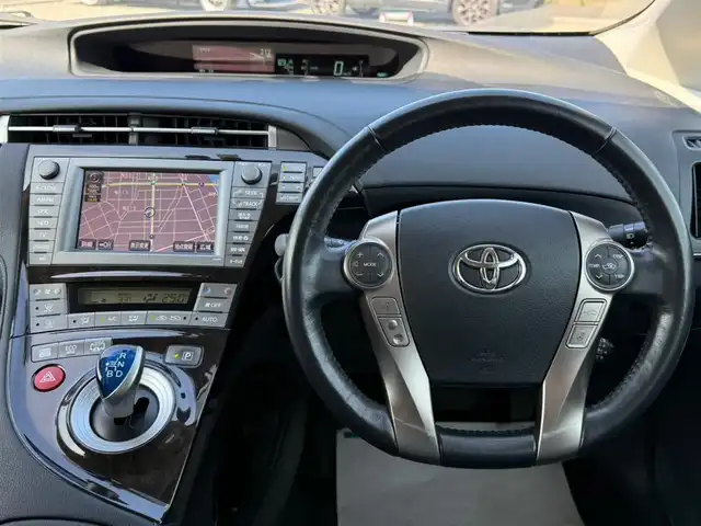 トヨタ プリウス ＰＨＶ G レザーパッケージ 山梨県 2014(平26)年 5.5万km ホワイトパールクリスタルシャイン 純正ナビ(Bluetooth/CD/DVD)/フルセグTV/バックモニター/ビルトインETC/レーダークルーズコントロール/ミリ波レーダー方式プリクラッシュセーフティ/インテリジェントパーキングアシスト/LEDヘッドランプ/オートライト/オートエアコン/本革巻きステアリング/ステアリングヒーター/ブラック革シート/前席パワーシート/快適温熱シート/純正15インチアルミホイール/スマートエントリー/スタートシステム/禁煙車
