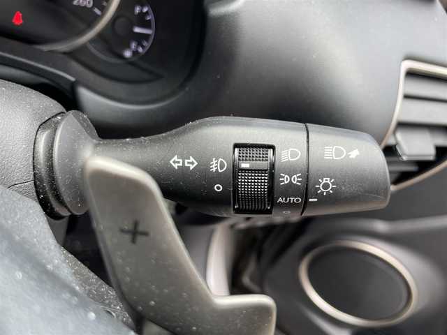 レクサス ＮＸ 300h バージョンL 滋賀県 2015(平27)年 7万km ソニックチタニウム 禁煙車/純正ナビ/バックカメラ/サイドカメラ/前方ドライブレコーダー/パワーシート/シートヒーター/シートクーラー/ステアリングヒーター/本革シート/レーダークルーズコントロール/レーンキープアシスト/パドルシフト/ステアリングスイッチ