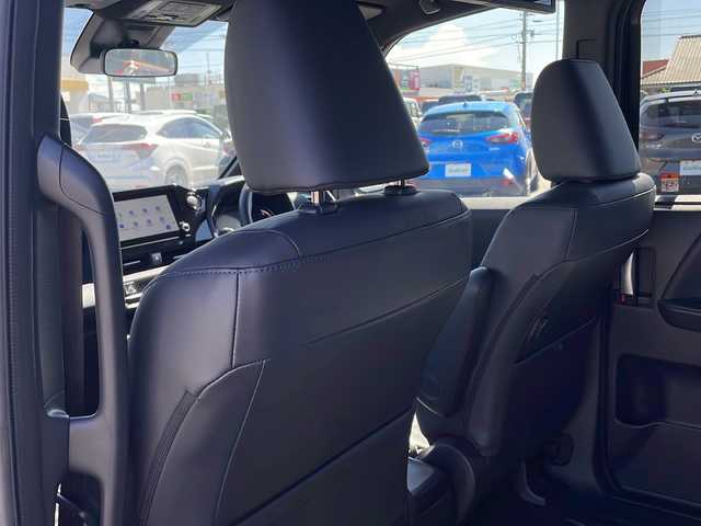 トヨタ ヴォクシー S－Z 山口県 2024(令6)年 1.2万km アティチュードブラックマイカ 純正８型DA（Apple CarPlay）/バックカメラ/純正13.2型フリップダウンモニター/フルセグTV/両側パワースライドドア/ハーフレザーシート/前席シートヒーター/純正13.2型フリップダウンモニター/ETC2.0/純正１７インチアルミホイール/トヨタセーフティーセンス/・プリクラッシュセーフティ/・レーントレーシングアシスト/・レーンディパーチャーアラート/・レーダークルーズコントロール/・アダプティブハイビームシステム／オートマチックハイビーム/・ロードサインアシスト/・ドライバー異常時対応システム/・プロアクティブドライビングアシスト/・発進遅れ告知機能/・緊急時操舵支援（アクティブ操舵機能付）/・フロントクロストラフィックアラート/・レーンチェンジアシスト