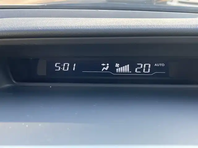 ホンダ ステップワゴン スパーダ インターナビ パワーED 静岡県 2013(平25)年 9.9万km ホワイトオーキッドパール (株)IDOMが運営する【じしゃロン焼津店】の自社ローン専用車両になります。こちらは現金またはオートローンご利用時の価格です。自社ローンご希望の方は別途その旨お申付け下さい/純正ＨＤＤナビ/（フルセグＴＶ/ＣＤ/ＤＶＤ）/両側パワースライドドア/バックカメラ/ＥＴＣ/ＨＩＤヘッドライト/オートライト/純正アルミホイール