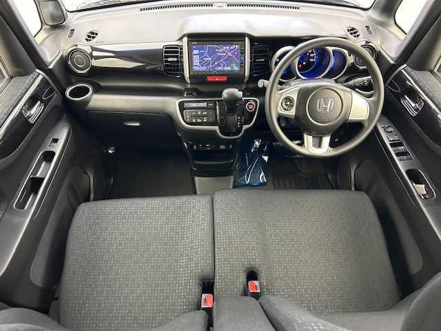 ホンダ Ｎ ＢＯＸ カスタム G SSパッケージ 宮城県 2017(平29)年 2.7万km プレミアムベルベットパープル・パール 4WD/両側パワースライドドア/純正ナビ/(VTR/AUX/CD/DVD/AM/FM/TV/iPod/SD/USB)/バックカメラ/ビルトインETC/前方ドライブレコーダー/シートヒーター/プッシュスタート/スマートキー/HIDヘッドランプ/オートライト/フォグランプ/フロントウィンドウ熱線/ドアバイザー/純正フロアマット/純正14インチアルミホイール