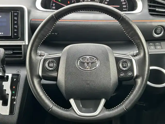 トヨタ シエンタ G クエロ 福岡県 2019(平31)年 5.4万km ラディアントグリーンM 純正7型SDナビ(フルセグTV/CD/DVD/BT)全方位トヨタセーフティコーナーセンサー両側電動パワスラドラレコETCシートヒーターハンドルヒーターUSB純正フロアマット純正LEDヘッドライトプッシュスタートスマートキー