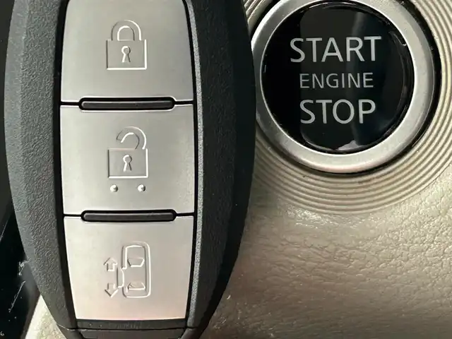 日産 ルークス X 富山県 2020(令2)年 2.4万km スパークリングレッドM 純正SDナビ（Bluetooth/フルセグTV/CD/iPad/AUX）/全周囲カメラ/片側パワースライドドア/ドライブレコーダー/コーナーセンサー/スタッドレス積込（14インチ）/ベンチシート/衝突軽減機能/オートライト/オートマチックハイビーム/横滑り防止機能/アイドリングストップ/盗難防止機能