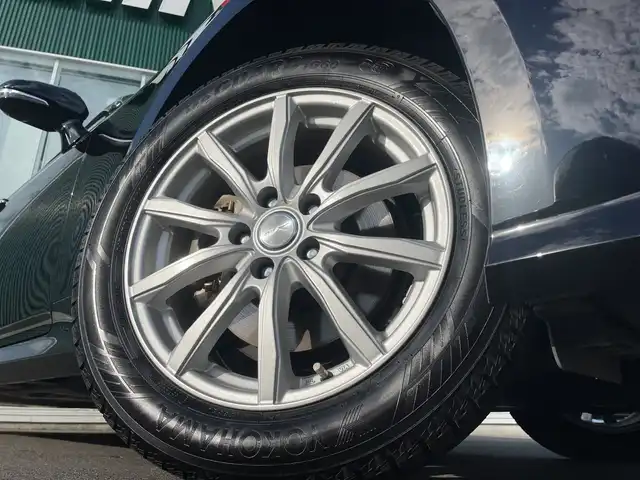 トヨタ クラウン ハイブリッド S 神奈川県 2021(令3)年 7万km ブラック 純正12型ナビ/Bluetooth/CD/USB/フルセグ/レーダークルーズコントロール/ブラインドスポットモニター　/バックカメラ　/シートヒーター　/パワーシート　/ステアリングヒーター　/オートブレーキ　/ETC　/ドライブレコーダー　/LEDヘッドライト　/オートライト/オートマチックハイビーム/スマートキー/プッシュスタート/純正フロアマット/純正アルミホイール/ABS/横滑り防止装置/衝突被害軽減システム/レーンキープアシスト/盗難防止装置