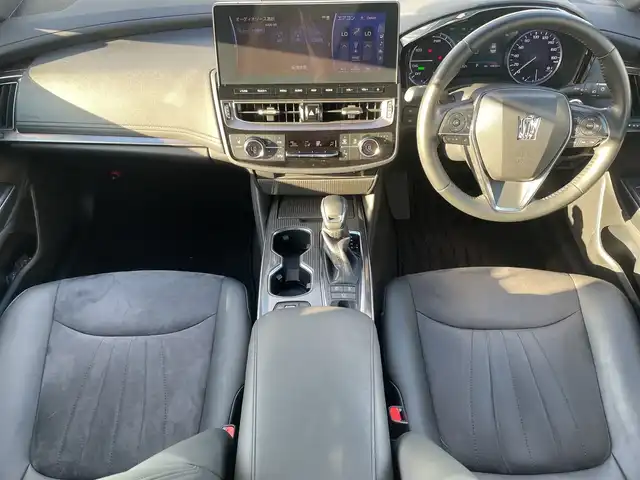トヨタ クラウン ハイブリッド S 神奈川県 2021(令3)年 7万km ブラック 純正12型ナビ/Bluetooth/CD/USB/フルセグ/レーダークルーズコントロール/ブラインドスポットモニター　/バックカメラ　/シートヒーター　/パワーシート　/ステアリングヒーター　/オートブレーキ　/ETC　/ドライブレコーダー　/LEDヘッドライト　/オートライト/オートマチックハイビーム/スマートキー/プッシュスタート/純正フロアマット/純正アルミホイール/ABS/横滑り防止装置/衝突被害軽減システム/レーンキープアシスト/盗難防止装置