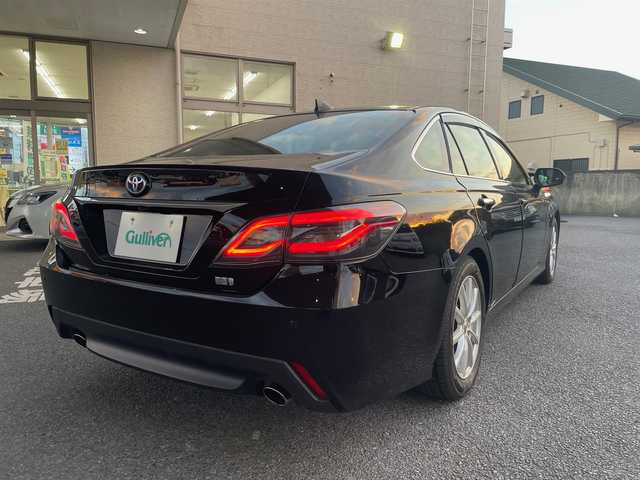 トヨタ クラウン ハイブリッド S 茨城県 2021(令3)年 7万km ブラック 純正12型ナビ/Bluetooth/CD/USB/フルセグ/レーダークルーズコントロール/ブラインドスポットモニター　/バックカメラ　/シートヒーター　/パワーシート　/ステアリングヒーター　/オートブレーキ　/ETC　/ドライブレコーダー　/LEDヘッドライト　/オートライト/オートマチックハイビーム/スマートキー/プッシュスタート/純正フロアマット/純正アルミホイール/ABS/横滑り防止装置/衝突被害軽減システム/レーンキープアシスト/盗難防止装置