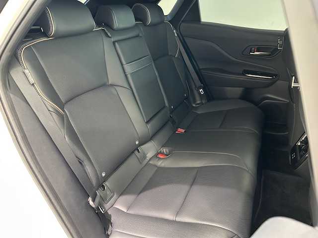 トヨタ クラウン スポーツ Z 宮城県 2024(令6)年 1.3万km プレシャスホワイトパール 4WD/モデリスタエアロ/デジタルインナーミラー/純正ナビ/全方位カメラ/Bluetooth/フルセグTV/トヨタセーフティセンス/・プリクラッシュセーフティ/・レーンディパーチャーアラート/・レーンチェンジアシスト/・レーントレーシングアシスト/・レーダークルーズコントロール/・アダプティブハイビームシステム/・ロードサインアシスト/・プロアクティブドライビングアシスト/・フロントクロストラフィックアラート/ブラインドスポットモニター/前後コーナーセンサー/ヘッドアップディスプレイ/オートホールド/AC100V充電/電動リアゲート/ステアリングヒーター/レザーシート/シートメモリー/エアーシート/シートヒーター/パワーシート/LEDヘッドライト/フォグランプ/オートライト/ヘッドライトウォッシャー/純正ビルトインETC2.0/純正ドライブレコーダー/純正フロアマット