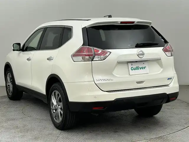 日産 エクストレイル 20Xtt エマージェンシーブレーキ 道央・札幌 2017(平29)年 5.9万km ブリリアントホワイトパール ・パートタイム４WD/・純正メモリナビ/・CD/DVD/BT/USB/フルセグ/・アラウンドビューモニター/・ビルトインETC/・前後ドライブレコーダー/・社外レーダー探知機/・パワーバックドア/・エマージェンシーブレーキ/・横滑り防止装置/・クルーズコントロール/・アイドリングストップ/・ダウンヒルアシストコントロール/・レーンキープアシスト/・パーキングアシスト/・ブラインドスポットモニター/・前後コーナーセンサー/・カプロンシート/・前席シートヒーター/・社外フロアマット/・LEDヘッドライト/・オートライト