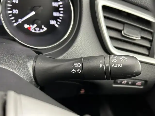 日産 エクストレイル 20Xtt エマージェンシーブレーキ 道央・札幌 2017(平29)年 5.9万km ブリリアントホワイトパール ・パートタイム４WD/・純正メモリナビ/・CD/DVD/BT/USB/フルセグ/・アラウンドビューモニター/・ビルトインETC/・前後ドライブレコーダー/・社外レーダー探知機/・パワーバックドア/・エマージェンシーブレーキ/・横滑り防止装置/・クルーズコントロール/・アイドリングストップ/・ダウンヒルアシストコントロール/・レーンキープアシスト/・パーキングアシスト/・ブラインドスポットモニター/・前後コーナーセンサー/・カプロンシート/・前席シートヒーター/・社外フロアマット/・LEDヘッドライト/・オートライト