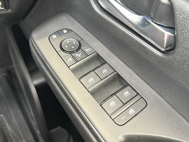 日産 セレナ e－パワー ハイウェイスター V 静岡県 2025(令7)年 0.1千km プリズムホワイト 純正ナビ/・ラジオ/フルセグTV/・Bluetooth/USB/HDMI/主要装備/・レーダークルーズコントロール　/・全方位カメラ　/・両側パワースライドドア　/・ＥＴＣ２．０　/・レーンキープアシスト　/・オートライト　/・オートハイビーム　/・ＬＥＤヘッドライト　/・デジタルインナーミラー　/・ＢＳＭ/・SOSコール/・オートホールド/・プロパイロット/・ワイヤレス充電/・純正アルミホイール/・プッシュスタート/・スマートキー/・スペアキー