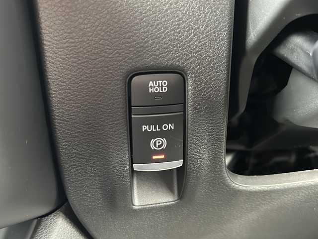 日産 セレナ e－パワー ハイウェイスター V 静岡県 2025(令7)年 0.1千km プリズムホワイト 純正ナビ/・ラジオ/フルセグTV/・Bluetooth/USB/HDMI/主要装備/・レーダークルーズコントロール　/・全方位カメラ　/・両側パワースライドドア　/・ＥＴＣ２．０　/・レーンキープアシスト　/・オートライト　/・オートハイビーム　/・ＬＥＤヘッドライト　/・デジタルインナーミラー　/・ＢＳＭ/・SOSコール/・オートホールド/・プロパイロット/・ワイヤレス充電/・純正アルミホイール/・プッシュスタート/・スマートキー/・スペアキー