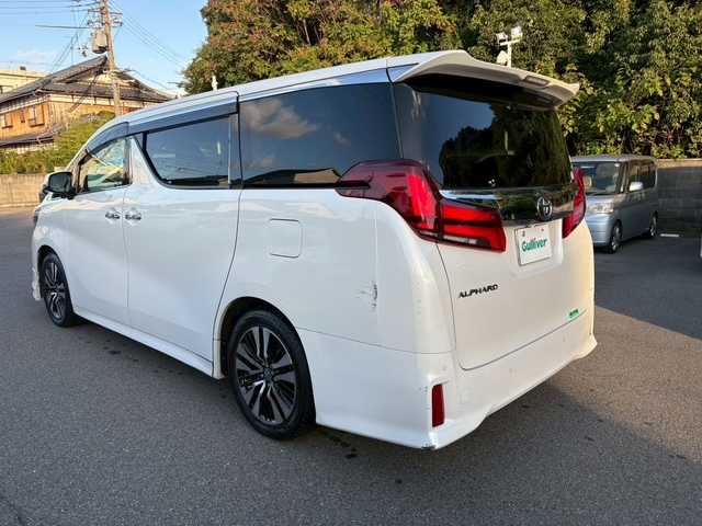 トヨタ アルファード S Cパッケージ 大阪府 2020(令2)年 5万km ホワイトパールクリスタルシャイン ＡＬＰＩＮＥ１１インチナビ　/フルセグ　/Ｂｌｕｅｔｏｏｔｈ　/バックカメラ　/HDMI/ＡＬＰＩＮＥフリップダウンモニター　/本革レザーシート　（OP）/前席・2列目席（シートヒータ・エアーシート）/サンルーフ　/ＡＣ１００Ｖ　/デジタルインナーミラー　/ＢＳＭ/三眼LEDヘッドライト/シーケンシャルライト/両側パワースライドドア/パワーバックドア/前後ドラレコ/ETC