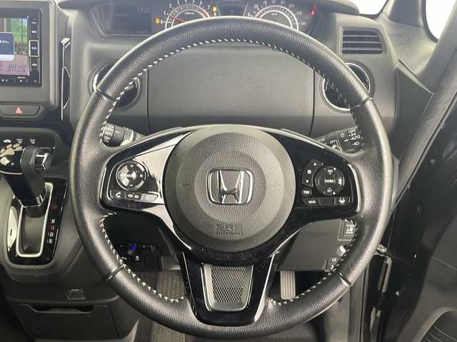 ホンダ Ｎ ＢＯＸ カスタム L ターボ 熊本県 2021(令3)年 6.6万km クリスタルブラックパール 純正SDナビ/・フルセグTV/CD/DVD/SD/BT/・バックカメラ/ホンダセンシング/・衝突軽減ブレーキ/・車線逸脱警報/・先行車発進知らせ/・標識認識機能/アダプティブクルーズコントロール/両側パワースライドドア/前方ドライブレコーダー/パドルシフト/ステアリングリモコン/ビルトインETC/ハーフレザーシート/D/Nシートヒーター/LEDヘッドライト/オートライト/フォグランプ/ヘッドライトレベライザー/スマートキー/スペアキー