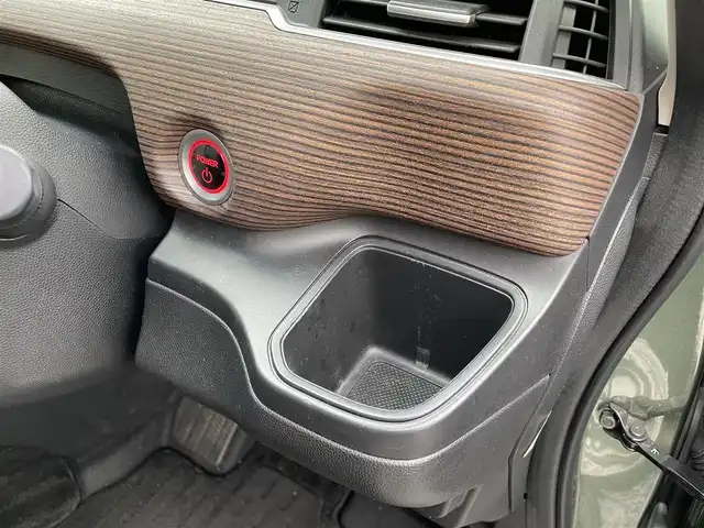 ホンダ フリード＋ ハイブリット クロスター 大分県 2023(令5)年 2.8万km シルバーミストグリーンM ワンオーナー/ハーフレザー調シート/純正メモリナビ VXM-237VFNi/【フルセグ/DVD/BTオーディオ】/バックカメラ/後席フリップダウンモニター/両側パワースライドドア/純正15インチアルミホイール/レーダークルーズコントロール/衝突被害軽減システム/レーンアシスト/ETC/LEDヘッドライト/LEDフォグランプ/オートライト/レザーステアリング/チルトステアリング/ステアリングリモコン/運転席シートリフター/前席シートヒーター/ミラーヒーター/ワイパーヒーター/ウインカーミラー/横滑り防止装置/エンジンプッシュスタート/リアプライバシーガラス/ドアバイザー/フロアマット/電動格納ミラー/カーテン＆サイド＆Wエアバッグ/ABS/スマートキー×2/保証書/車両取説/ナビ取説