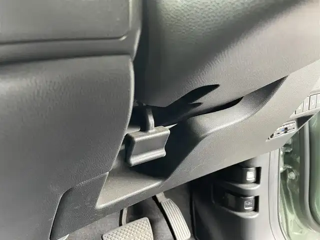 ホンダ フリード＋ ハイブリット クロスター 大分県 2023(令5)年 2.8万km シルバーミストグリーンM ワンオーナー/ハーフレザー調シート/純正メモリナビ VXM-237VFNi/【フルセグ/DVD/BTオーディオ】/バックカメラ/後席フリップダウンモニター/両側パワースライドドア/純正15インチアルミホイール/レーダークルーズコントロール/衝突被害軽減システム/レーンアシスト/ETC/LEDヘッドライト/LEDフォグランプ/オートライト/レザーステアリング/チルトステアリング/ステアリングリモコン/運転席シートリフター/前席シートヒーター/ミラーヒーター/ワイパーヒーター/ウインカーミラー/横滑り防止装置/エンジンプッシュスタート/リアプライバシーガラス/ドアバイザー/フロアマット/電動格納ミラー/カーテン＆サイド＆Wエアバッグ/ABS/スマートキー×2/保証書/車両取説/ナビ取説