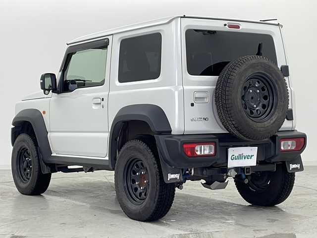 スズキ ジムニー シエラ JC 宮城県 2020(令2)年 2.4万km ピュアホワイトP 禁煙車/デュアルカメラブレーキサポート/スズキセーフティサポート/・車線逸脱抑制制御機能/・車線逸脱警報機能/・横滑り防止装置/・ハイビームアシスト/バックカメラ/ダウンヒルアシストコントロール/純正8インチナビ/・BT/SD/CD/DVD/USB/iPod/AM/FM/フルセグTV/前席シートヒーター/ETC/革巻きステアリング/ステアリングスイッチ/エンジンスターター/スマートキー/プッシュスタート/LEDヘッドライト/LEDフォグランプ/純正フロアマット/純正ドアバイザー/純正15インチホイール/ヒーテッドミラー