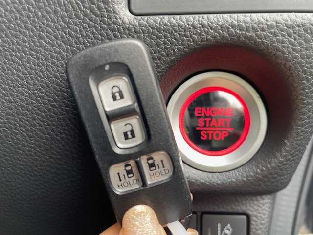 ホンダ Ｎ ＢＯＸ カスタム G L ターボ ホンダセンシング 宮城県 2020(令2)年 8.5万km パープル 登録時走行距離８４４２５ｋｍ/プッシュスタート/パワーウインド/パワーステアリング/コーナーセンサー前後/LEDヘッドライト/フォグランプ/両側パワースライドドア/ホンダセンシング/ステアリングリモコン/レーダークルーズコントロール/電動格納ミラー/純正アルミホイール/純正ドアバイザー/AAC/バックカメラ/ビルトインETC/ドライブレコーダー/シートヒーター/Bluetooth接続/アップルカープレイ対応ナビ/CD/FM・AM/TV/USB・SD/タイヤ【ダンロップ・ルマンV】22年製/ハーフレザーシート/ABS/盗難防止装置/横滑り防止/衝突軽減ブレーキ/オートライト