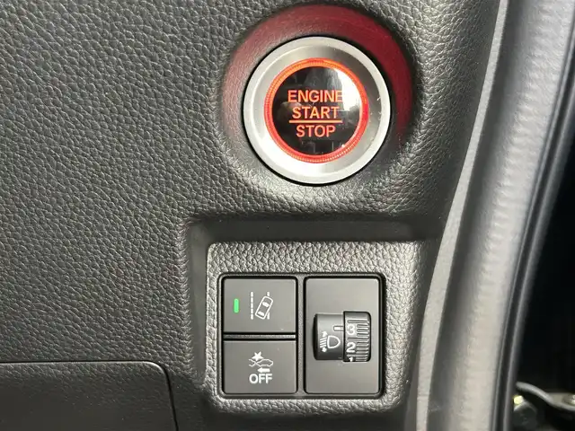 ホンダ Ｎ ＢＯＸ カスタム L 千葉県 2021(令3)年 2.2万km ミッドナイトブルービームM 禁煙車/純正7型ナビ（VXM-214VFi）/AM＆FM＆Bluetooth＆フルセグTV＆CD＆DVD/両側電動スライドドア　/レーダークルーズコントロール　/ホンダセンシング　/衝突軽減ブレーキ /LEDヘッドライト（オートライト機能付）/ビルトインETC　/シートヒーター/ヘッドライトレベライザー　/レーンアシスト　/USBポート/電動格納サイドミラー/ISOFIX/純正フロアマット/純正ドアバイザー/バックカメラ/アイドリングストップ/ウィンカーミラー/プッシュスタート