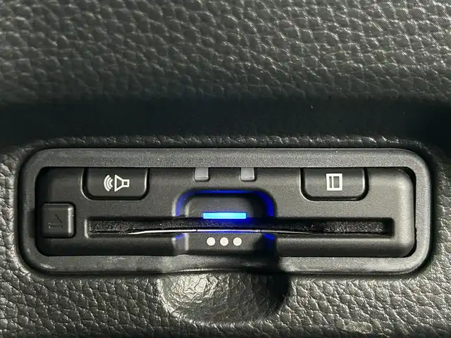 ホンダ Ｎ ＢＯＸ カスタム L 千葉県 2021(令3)年 2.2万km ミッドナイトブルービームM 禁煙車/純正7型ナビ（VXM-214VFi）/AM＆FM＆Bluetooth＆フルセグTV＆CD＆DVD/両側電動スライドドア　/レーダークルーズコントロール　/ホンダセンシング　/衝突軽減ブレーキ /LEDヘッドライト（オートライト機能付）/ビルトインETC　/シートヒーター/ヘッドライトレベライザー　/レーンアシスト　/USBポート/電動格納サイドミラー/ISOFIX/純正フロアマット/純正ドアバイザー/バックカメラ/アイドリングストップ/ウィンカーミラー/プッシュスタート