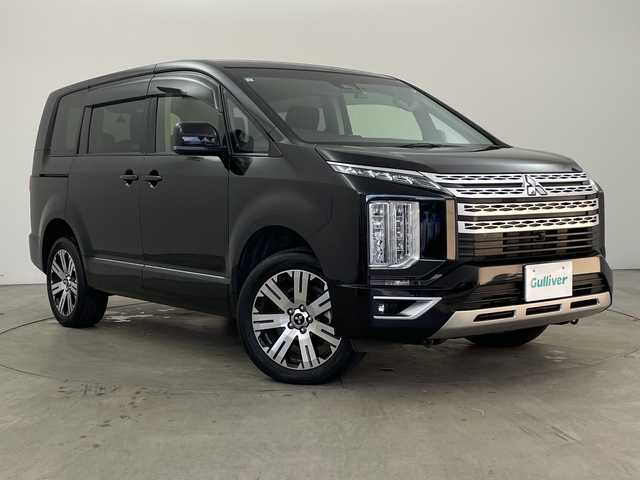 三菱 デリカＤ：５ G パワーパッケージ 兵庫県 2022(令4)年 5.1万km アメジストブラック ・社外ナビ/Bluetooth/CD/DVD/SD/TV/・全方位カメラ/・4WD/・ディーゼル車/・衝突軽減ブレーキ/・レーダクルーズコントロール/・レーンキープアシスト/・オートマチックハイビーム/・両側パワースライドドア/・パワーバックドア/・ステアリングヒーター/・パドルシフト/・運転席パワーシート/・前席シートヒーター/・前後ドライブレコーダー/・ETC/・フロアマット/・オートワイパー/・LEDヘッドライト/・純正アルミホイールタイヤ/・取扱説明書/・保証書/・スペアキー