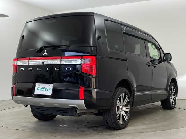 三菱 デリカＤ：５ G パワーパッケージ 兵庫県 2022(令4)年 5.1万km アメジストブラック ・社外ナビ/Bluetooth/CD/DVD/SD/TV/・全方位カメラ/・4WD/・ディーゼル車/・衝突軽減ブレーキ/・レーダクルーズコントロール/・レーンキープアシスト/・オートマチックハイビーム/・両側パワースライドドア/・パワーバックドア/・ステアリングヒーター/・パドルシフト/・運転席パワーシート/・前席シートヒーター/・前後ドライブレコーダー/・ETC/・フロアマット/・オートワイパー/・LEDヘッドライト/・純正アルミホイールタイヤ/・取扱説明書/・保証書/・スペアキー