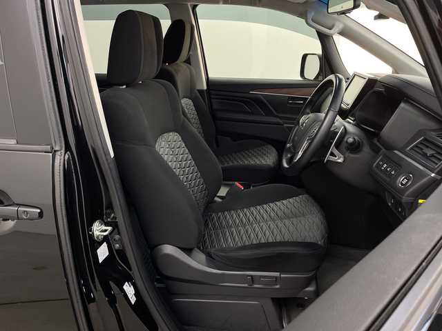 三菱 デリカＤ：５ G パワーパッケージ 兵庫県 2022(令4)年 5.1万km アメジストブラック ・社外ナビ/Bluetooth/CD/DVD/SD/TV/・全方位カメラ/・4WD/・ディーゼル車/・衝突軽減ブレーキ/・レーダクルーズコントロール/・レーンキープアシスト/・オートマチックハイビーム/・両側パワースライドドア/・パワーバックドア/・ステアリングヒーター/・パドルシフト/・運転席パワーシート/・前席シートヒーター/・前後ドライブレコーダー/・ETC/・フロアマット/・オートワイパー/・LEDヘッドライト/・純正アルミホイールタイヤ/・取扱説明書/・保証書/・スペアキー