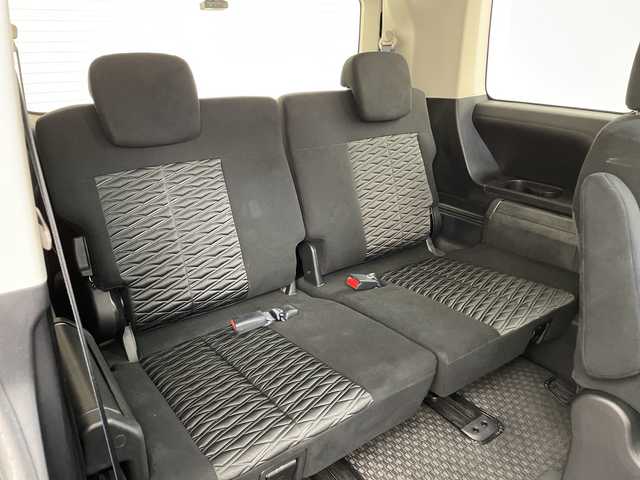 三菱 デリカＤ：５ G パワーパッケージ 兵庫県 2022(令4)年 5.1万km アメジストブラック ・社外ナビ/Bluetooth/CD/DVD/SD/TV/・全方位カメラ/・4WD/・ディーゼル車/・衝突軽減ブレーキ/・レーダクルーズコントロール/・レーンキープアシスト/・オートマチックハイビーム/・両側パワースライドドア/・パワーバックドア/・ステアリングヒーター/・パドルシフト/・運転席パワーシート/・前席シートヒーター/・前後ドライブレコーダー/・ETC/・フロアマット/・オートワイパー/・LEDヘッドライト/・純正アルミホイールタイヤ/・取扱説明書/・保証書/・スペアキー