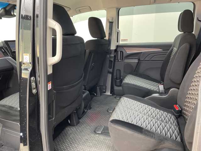 三菱 デリカＤ：５ G パワーパッケージ 兵庫県 2022(令4)年 5.1万km アメジストブラック ・社外ナビ/Bluetooth/CD/DVD/SD/TV/・全方位カメラ/・4WD/・ディーゼル車/・衝突軽減ブレーキ/・レーダクルーズコントロール/・レーンキープアシスト/・オートマチックハイビーム/・両側パワースライドドア/・パワーバックドア/・ステアリングヒーター/・パドルシフト/・運転席パワーシート/・前席シートヒーター/・前後ドライブレコーダー/・ETC/・フロアマット/・オートワイパー/・LEDヘッドライト/・純正アルミホイールタイヤ/・取扱説明書/・保証書/・スペアキー