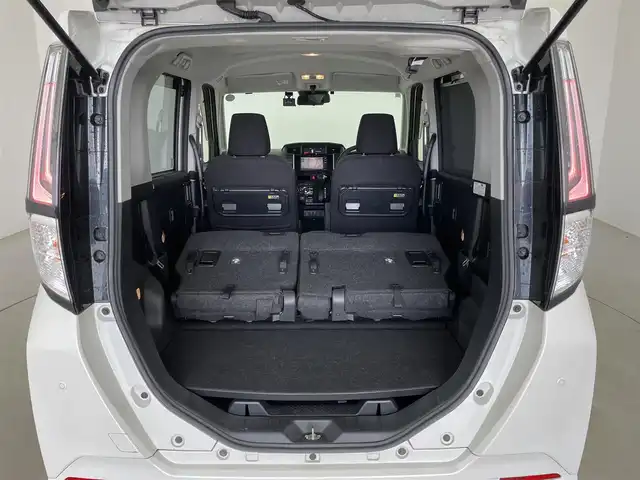 トヨタ ルーミー カスタムG 埼玉県 2020(令2)年 1万km パールホワイトⅢ スマートアシストIII/純正メモリーナビTV(型式：NSCN-W68）/・CD/Bluetooth/SD/全方位カメラ　/両側パワースライドドア/純正ビルトインETC/純正14インチAW/前後ドライブレコーダー/前後コーナーセンサー/追従型クルーズコントロール/前席シートヒーター　/純正フロアマット/LEDオートライト/プッシュスタート/スマートキー/スペアキー