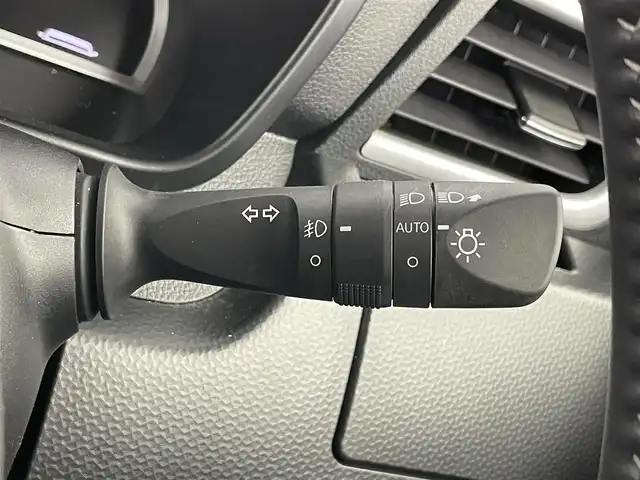 トヨタ ルーミー カスタムG 埼玉県 2020(令2)年 1万km パールホワイトⅢ スマートアシストIII/純正メモリーナビTV(型式：NSCN-W68）/・CD/Bluetooth/SD/全方位カメラ　/両側パワースライドドア/純正ビルトインETC/純正14インチAW/前後ドライブレコーダー/前後コーナーセンサー/追従型クルーズコントロール/前席シートヒーター　/純正フロアマット/LEDオートライト/プッシュスタート/スマートキー/スペアキー