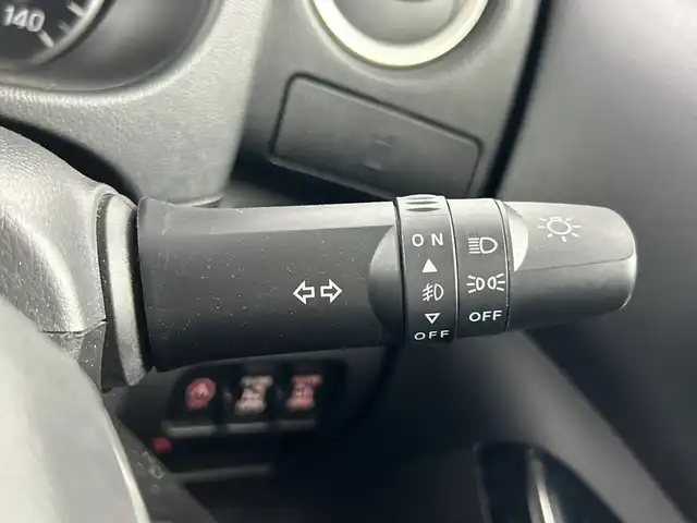 日産 デイズ ルークス HWS X Vセレクション 愛知県 2017(平29)年 1.9万km クールシルバー 純正７インチSDナビ/(CD/DVD/BT/フルセグTV)/バックカメラ/衝突被害軽減システム/両側パワースライドドア/横滑り防止装置/アイドリングストップ/LEDヘッドライト/フォグランプ/オートライト/ウィンカーミラー/電動格納ミラー/純正アルミホイール/プッシュスタート/スマートキー/フロアマット/ドアバイザー