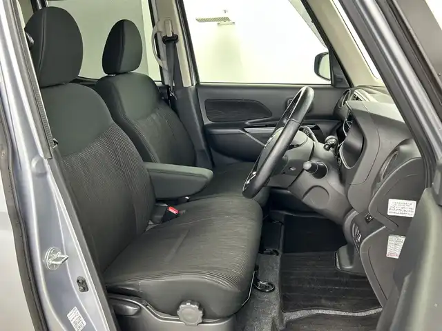 日産 デイズ ルークス HWS X Vセレクション 愛知県 2017(平29)年 1.9万km クールシルバー 純正７インチSDナビ/(CD/DVD/BT/フルセグTV)/バックカメラ/衝突被害軽減システム/両側パワースライドドア/横滑り防止装置/アイドリングストップ/LEDヘッドライト/フォグランプ/オートライト/ウィンカーミラー/電動格納ミラー/純正アルミホイール/プッシュスタート/スマートキー/フロアマット/ドアバイザー