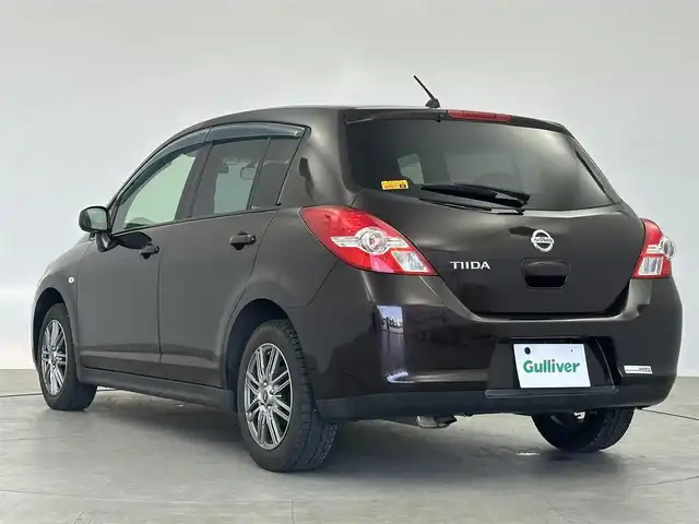 日産 ティーダ 15M SV +プラズマ 愛知県 2012(平24)年 7.8万km ビターショコラ 純正ナビ　/（フルセグ/BT/CD/DVD）　/15インチTiradoアルミホイール　/純正アルミ付きサマータイヤ有り/ドライブレコーダー　/ビルトインETC　/純正フロアマット　/LEDライト　/ハーフレザーシート　/オートライト　/ABS
